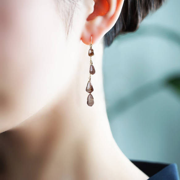 14KGF Pierced earring with Smokey quartz 第3張的照片