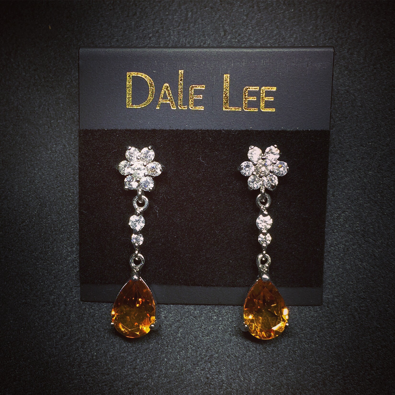 シトリン結晶ダイヤモンドのイヤリングイヤリング