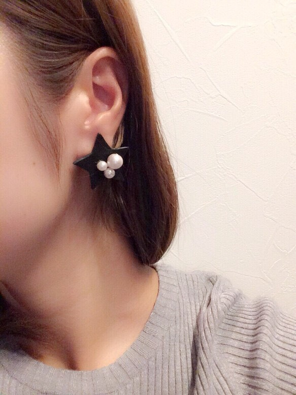 Leather×Star×Perl pierce 3枚目の画像