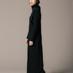 8 lie down_百折吊帶褲 第2張的照片