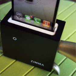 專屬 iPhone SE以下機種使用 ZIMMA-立體雙聲道 擴音器 山毛櫸原木 (經典黑＋閃霧銀) 第2張的照片