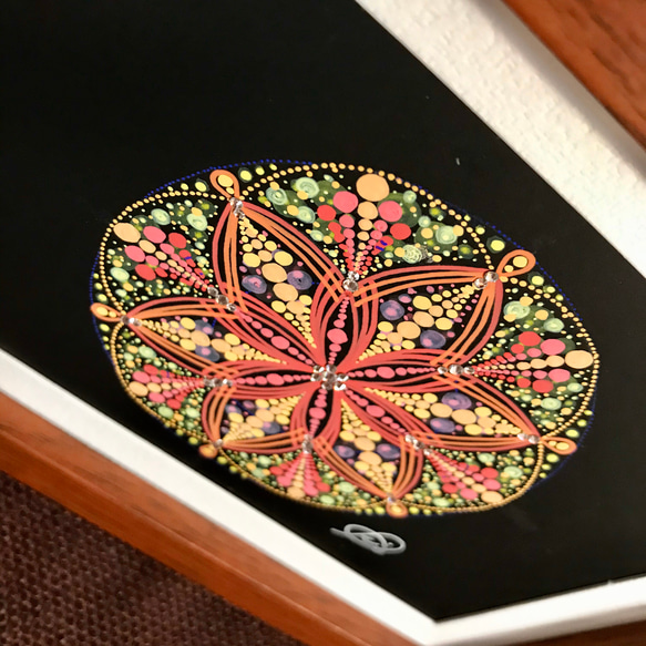 SALE! 曼荼羅アート＂おひさま＂手描き原画・スワロフスキーラインストーン付き 2枚目の画像