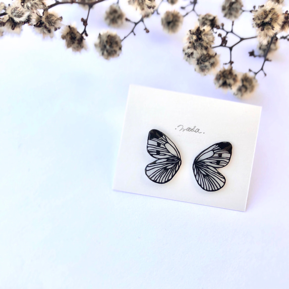 monshiro モンシロ 蝶の羽デザイン ピアス(両耳用) monshiro