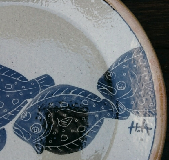 シルエットのヒラメの丸皿(小) 4枚目の画像