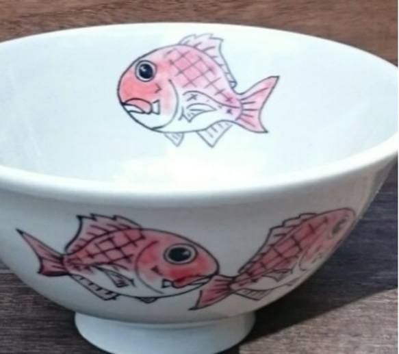 鯛が泳ぐめでたいご飯茶碗 2枚目の画像