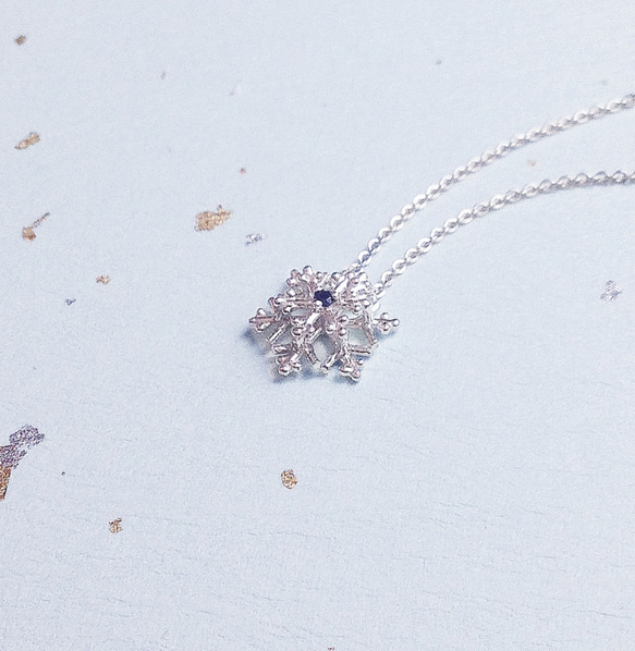 天然藍寶石雪花項鍊 手作純銀silver925  snowflake 雪の結晶 ブルーサファイア 第2張的照片