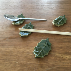 ヒイラギの葉っぱの箸置き 3枚目の画像