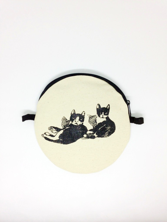 Relaxing: Handmade screen printing canvas round bag 第2張的照片