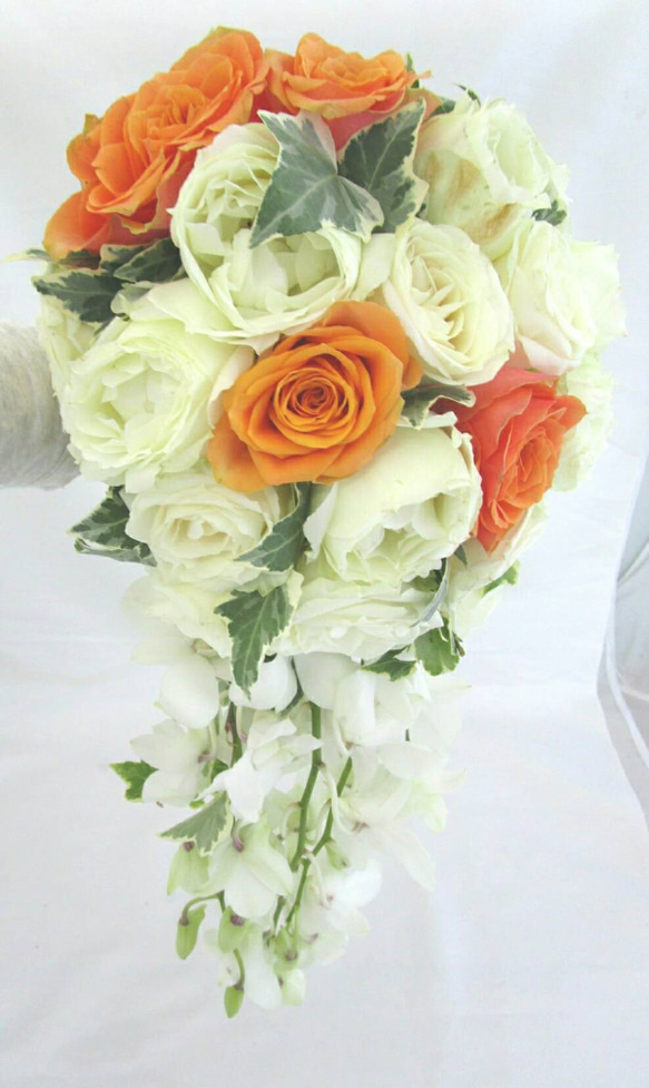 大切なキャスケードブーケをアフターブーケに・・そのままの形で残せます！ 