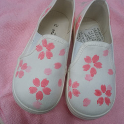 桜ハンドメイド  サクラのお子様靴　１７ｃｍ 1枚目の画像