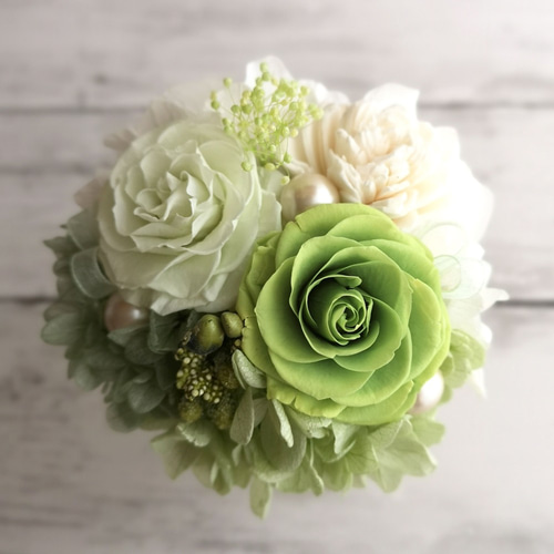 プリザーブドフラワー アジサイ グリーン Amazon.co.jp: プリザーブドフラワー ピラミッドアジサイ