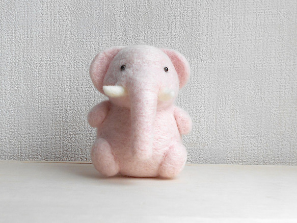 しあわせのピンクの象 1枚目の画像