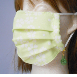 ３サイズから選べる和柄の布マスク　プリーツタイプ　重ね付けにもピッタリ　桜三色　グリーン 4枚目の画像