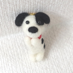 羊毛フェルト【犬】 赤いりぼんダルメシアン携帯ストラップ 5枚目の画像