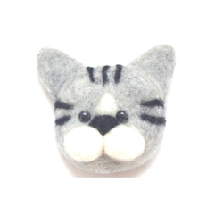 羊毛フェルト 【猫】グレーねこブローチ 1枚目の画像