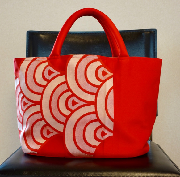 赤いシンプルトートバッグ TODS トッズ シンプルデザイン トートバッグ レザー レディース