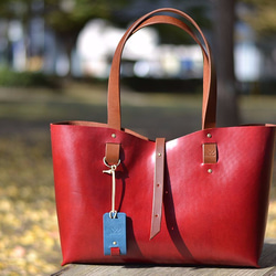 手縫い牛ヌメ革トートバッグA4横 ワインレッド（キーホルダー付き