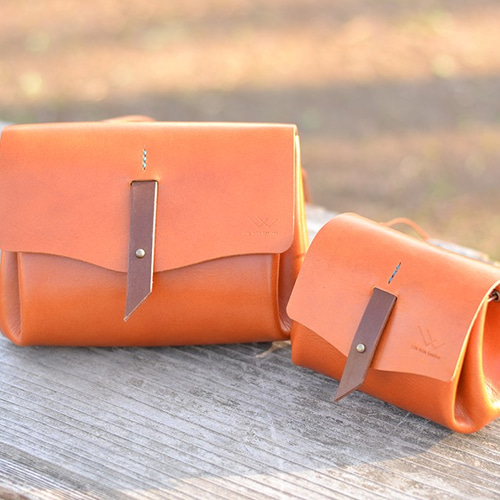 杏衣餅2025さん専用 極厚ヌメ革お財布ポシェット 杏衣餅2025さん専用 極厚ヌメ革お財布ポシェット 商品検討ページ