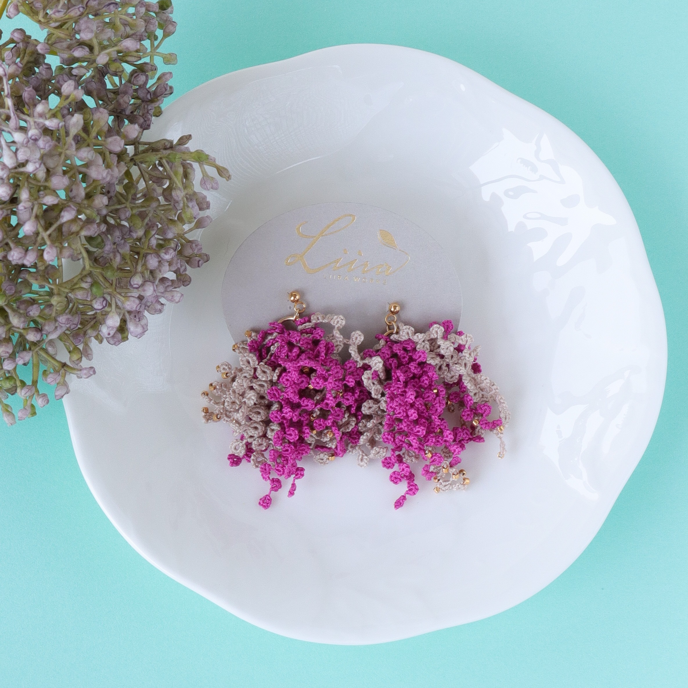 【読みもの・特集掲載】タティングレースのピアス Fluffy＜フラッフィー＞Berry ※イヤリングに変更可