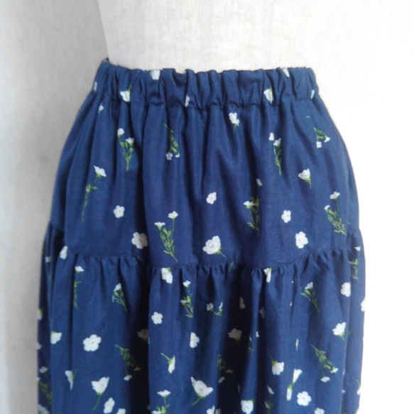 (送料無料)ネモフィラ　コットンリネンスカート　ティアードスカート　ネイビー　紺　綿麻　フリーサイズ　(受注制作) 2枚目の画像