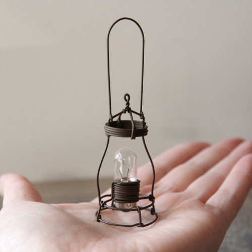 大切な人へのギフト探し アンティークな豆電球のランタン SUKIMA その他インテリア雑貨 工芸品