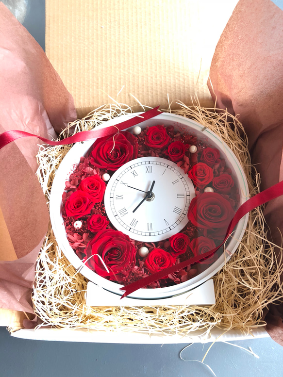 再販♡真っ赤な花時計（置き&掛け）花色変更可能！ウェディング♡花時計 プリザーブドフラワー 2枚目の画像
