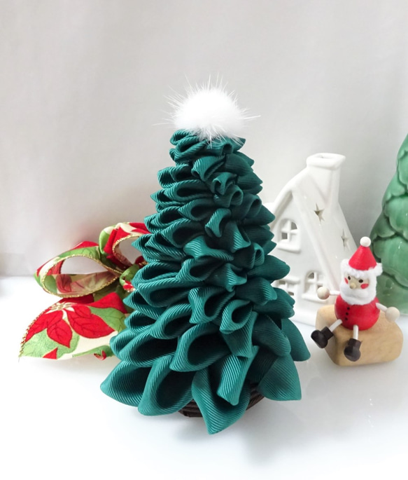 リボンレイのクリスマスツリー大　エヴァーグリーン＜送料込＞ 1枚目の画像
