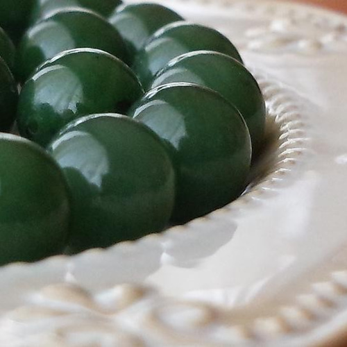 カナディアンジェイド（カナダ翡翠）丸10mm 天然石 happy☆stone