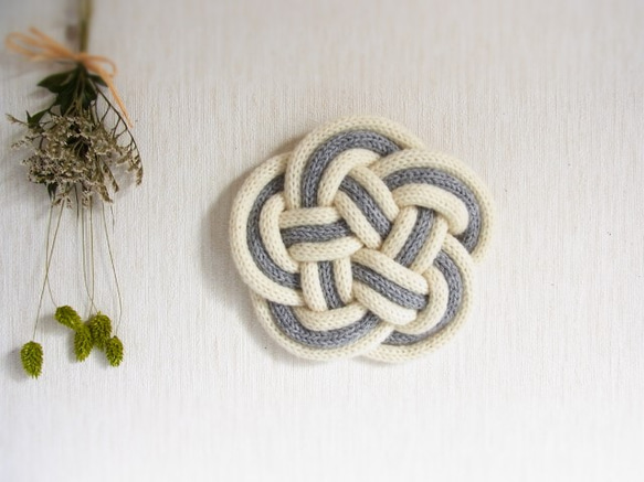 knot wool letter 〈結び目ウールレター〉白×グレー 2枚目の画像