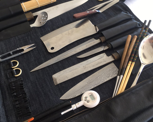 受注生産】現役シェフが作る 本革×デニムナイフロール ▫️キャンプ