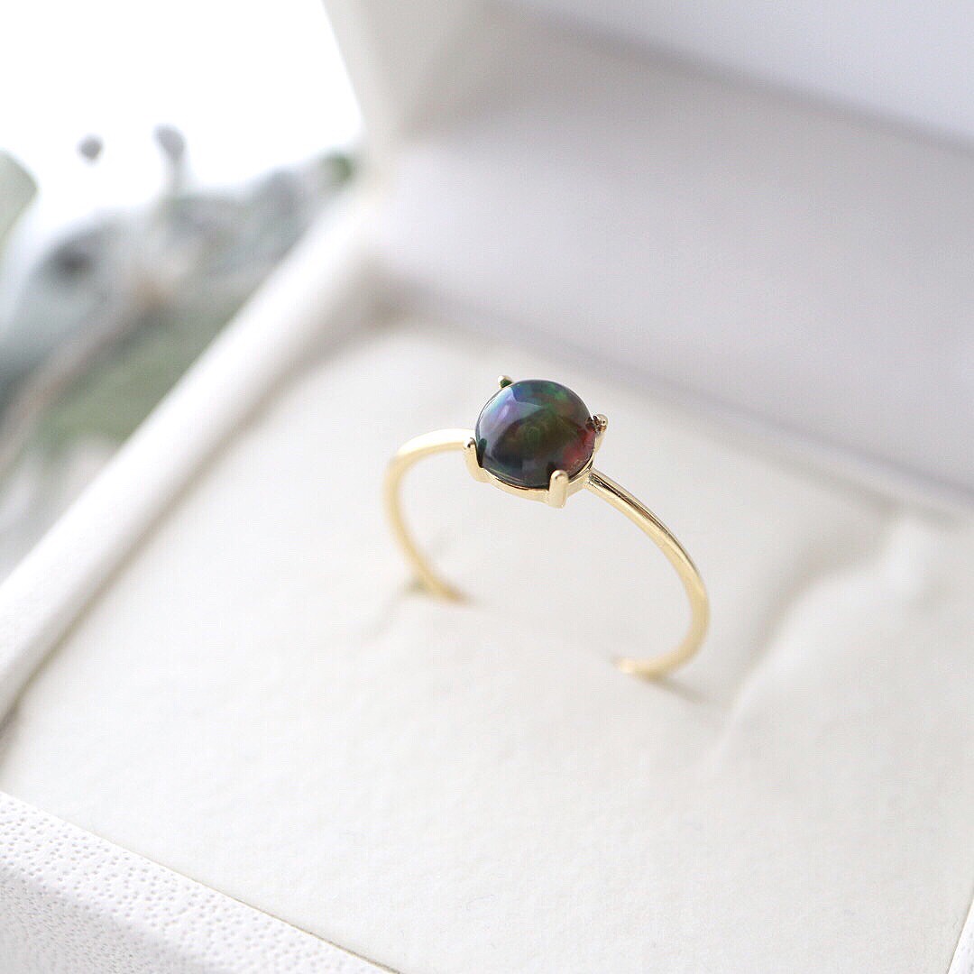 エチオピア産 ブラックオパール 6mm 華奢リング ～ 10月の誕生石 ～
