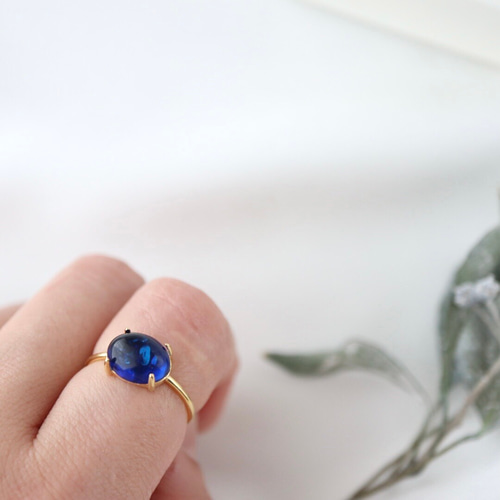 美しいブルー。バルティックアンバー(琥珀) 10×8mm 華奢リング