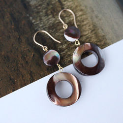 chocolateブラウン✶マザーオブパール サークルピアス・イヤリング 【選べる金具】サージカルステンレス 14kgf 3枚目の画像