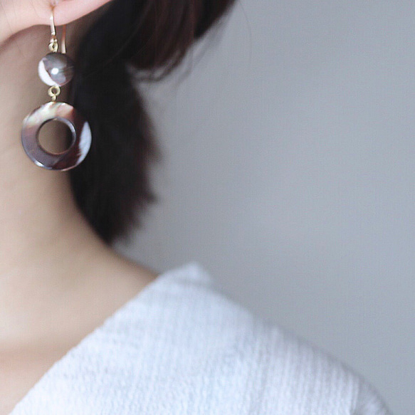 chocolateブラウン✶マザーオブパール サークルピアス・イヤリング 【選べる金具】サージカルステンレス 14kgf 4枚目の画像