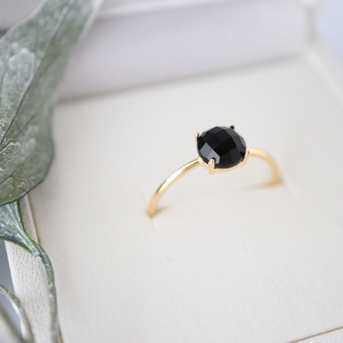 選べる金具》美しい黒。ブラックオニキス 6mm 華奢リング