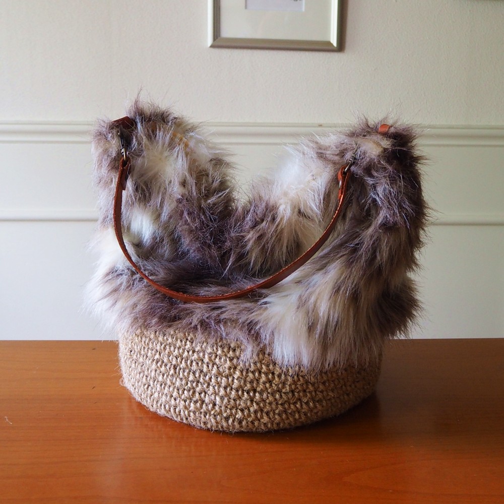 受注製作・エコファーのかごバッグ 4,897円