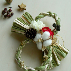 お正月飾り しめ縄飾り 八の字型（グリーン＆ナチュラル＆うめの花） 3枚目の画像