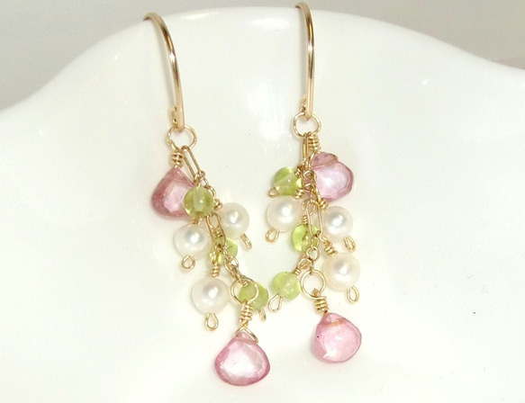 再次上架！訂單生產！耳環允許的！ 14kgf櫻花盛開的淡水珍珠和粉紅色托帕石耳環 第1張的照片
