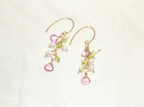 再次上架！訂單生產！耳環允許的！ 14kgf櫻花盛開的淡水珍珠和粉紅色托帕石耳環 第2張的照片