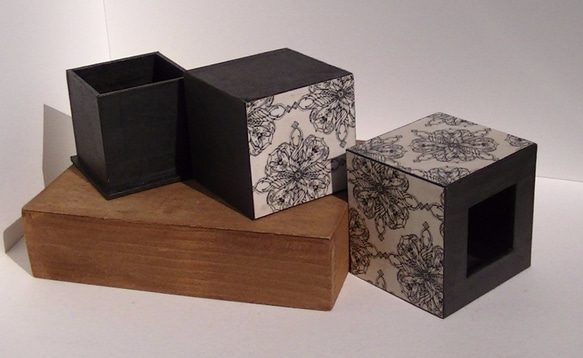＜紙の箱＞立方体からくり貯金箱アラベスク柄 7枚目の画像