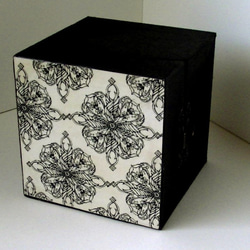 ＜紙の箱＞立方体からくり２段たんす 3枚目の画像