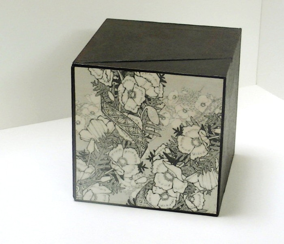 ＜紙の箱＞立方体からくり２段たんす 4枚目の画像