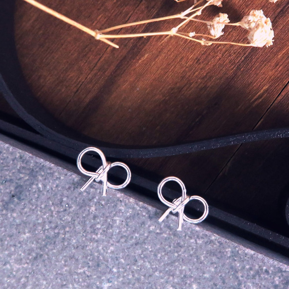 イヤリングは弓925純銀製のイヤリングを結んだ 3枚目の画像