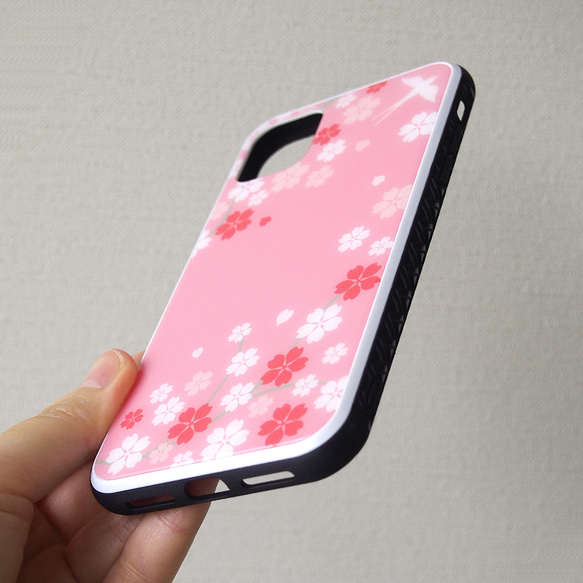 強化ガラスiPhoneケース【桜とツバメ】 #iPhone15対応 3枚目の画像