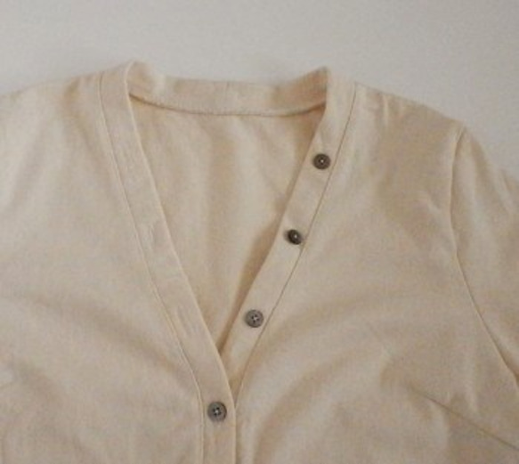 丸い裾のボレロ 2枚目の画像