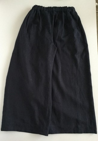 麻のワイドパンツ