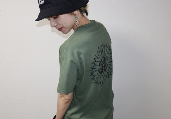 sunflower Tシャツ（ひまわり） 2枚目の画像