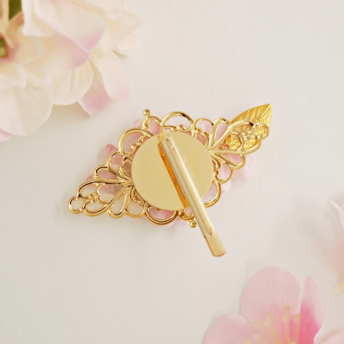 夜桜と鳥居と白猫(手描き) レジンヘアゴム　ブローチ　ポニーフック　ペンダント 2134. 【大】レジンポニーフック・ヘアゴム・ブローチ ヘアアクセサリー