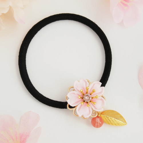 桜のヘアゴム ～花の宴～ （ つまみ細工＊受注制作 ） ヘアゴム つまみ