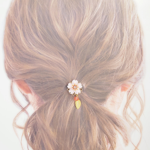 桜のヘアゴム ～花の宴～ （ つまみ細工＊受注制作 ） ヘアゴム つまみ